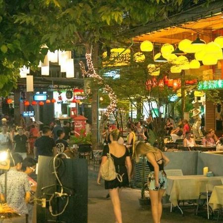 The Street Hostel Bangkok Banguecoque Exterior foto