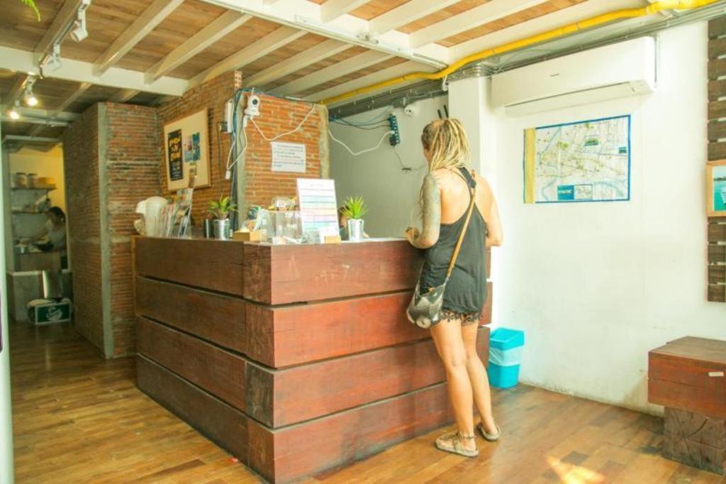 The Street Hostel Bangkok Banguecoque Exterior foto