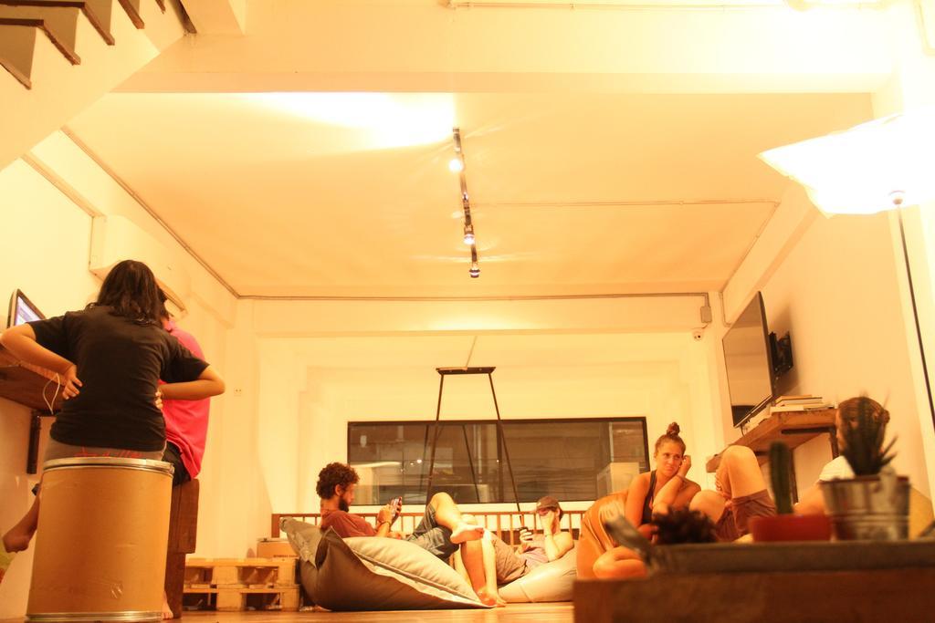 The Street Hostel Bangkok Banguecoque Exterior foto