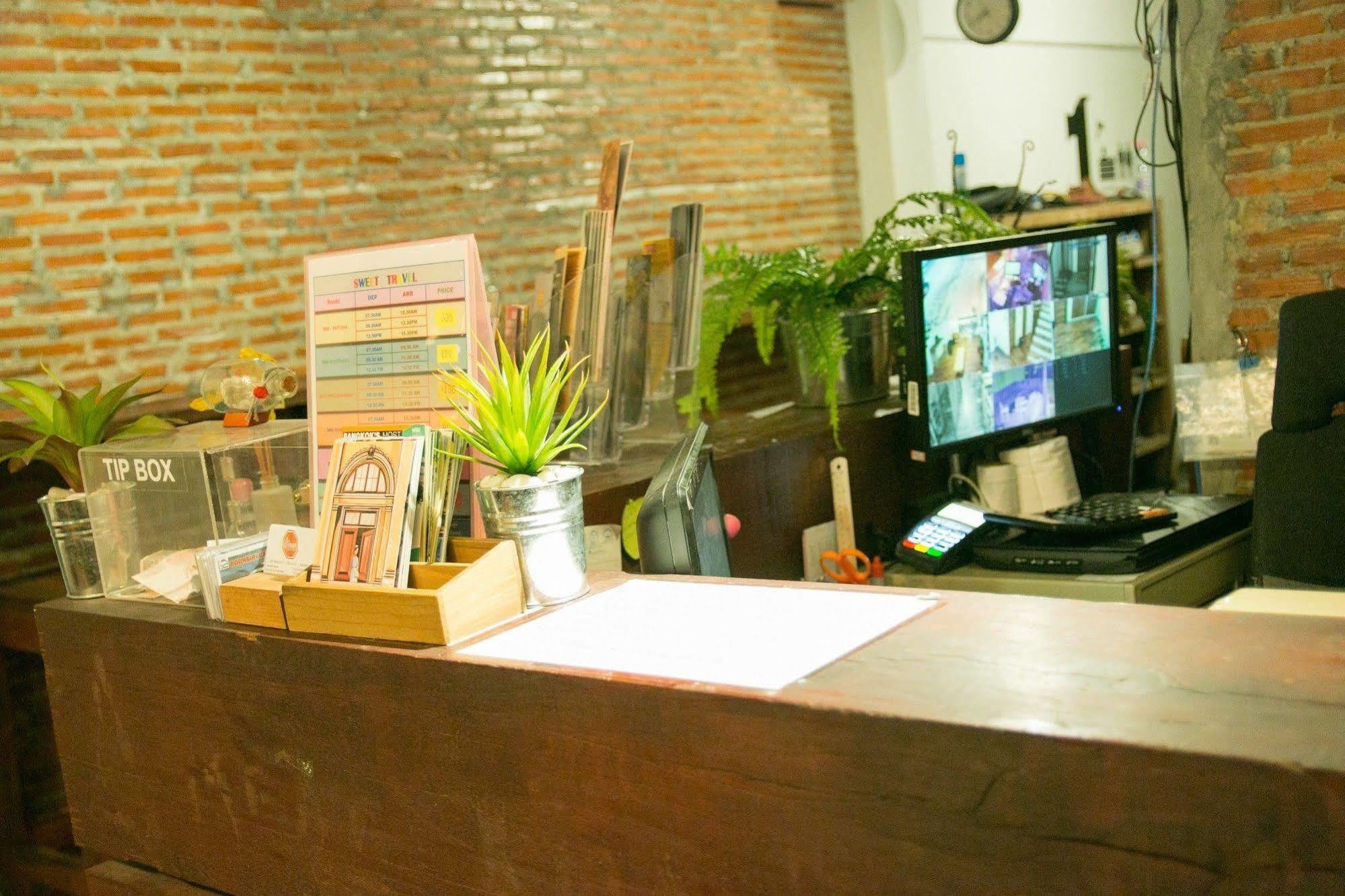 The Street Hostel Bangkok Banguecoque Exterior foto